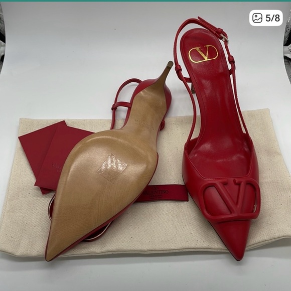 🌟NWT🌟VALENTINO VLOGO SIGNATURE PATENT LEATHER SLINGBACK PUMP - Picture 4 of 4